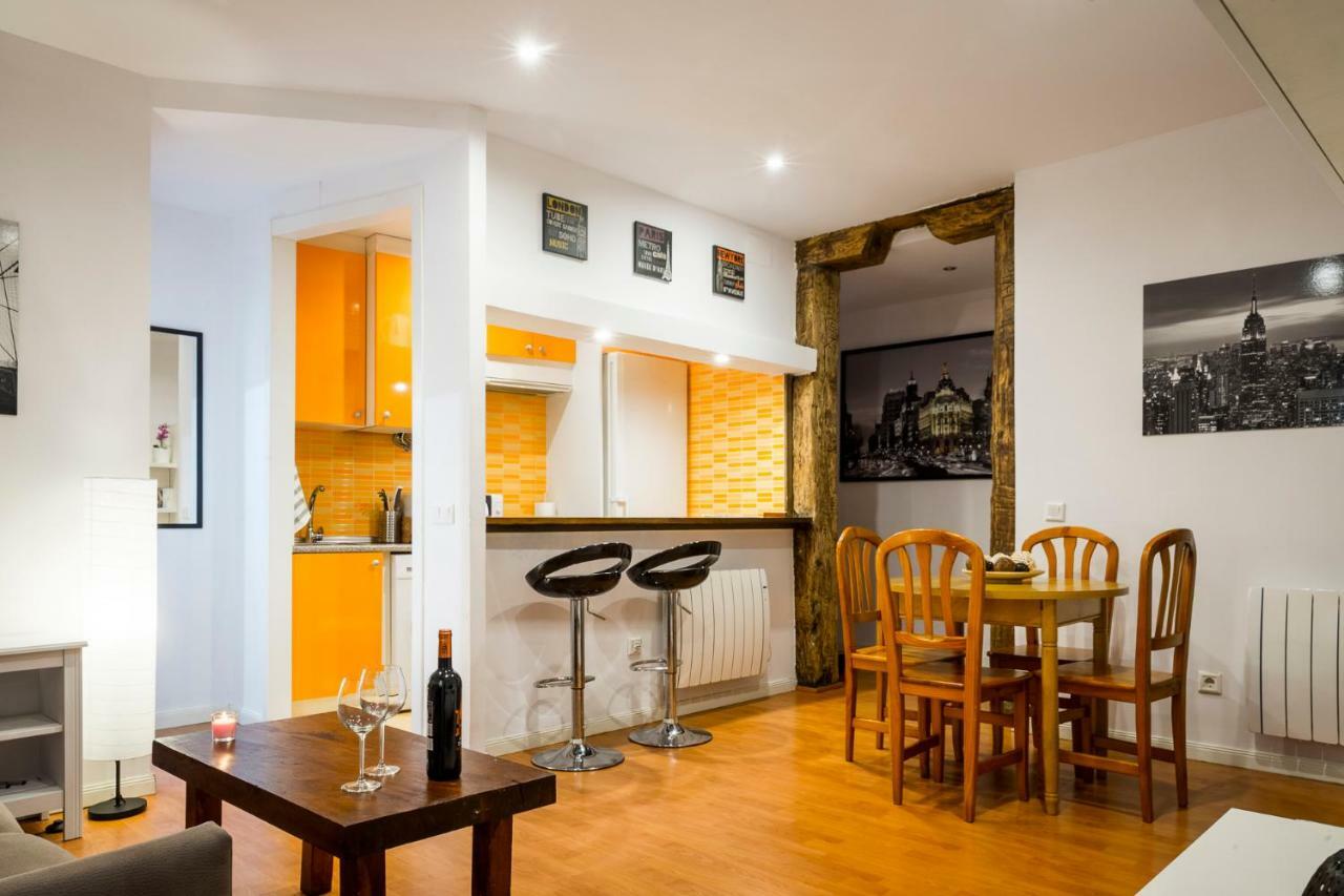 Colegiata Apartment Мадрид Екстериор снимка